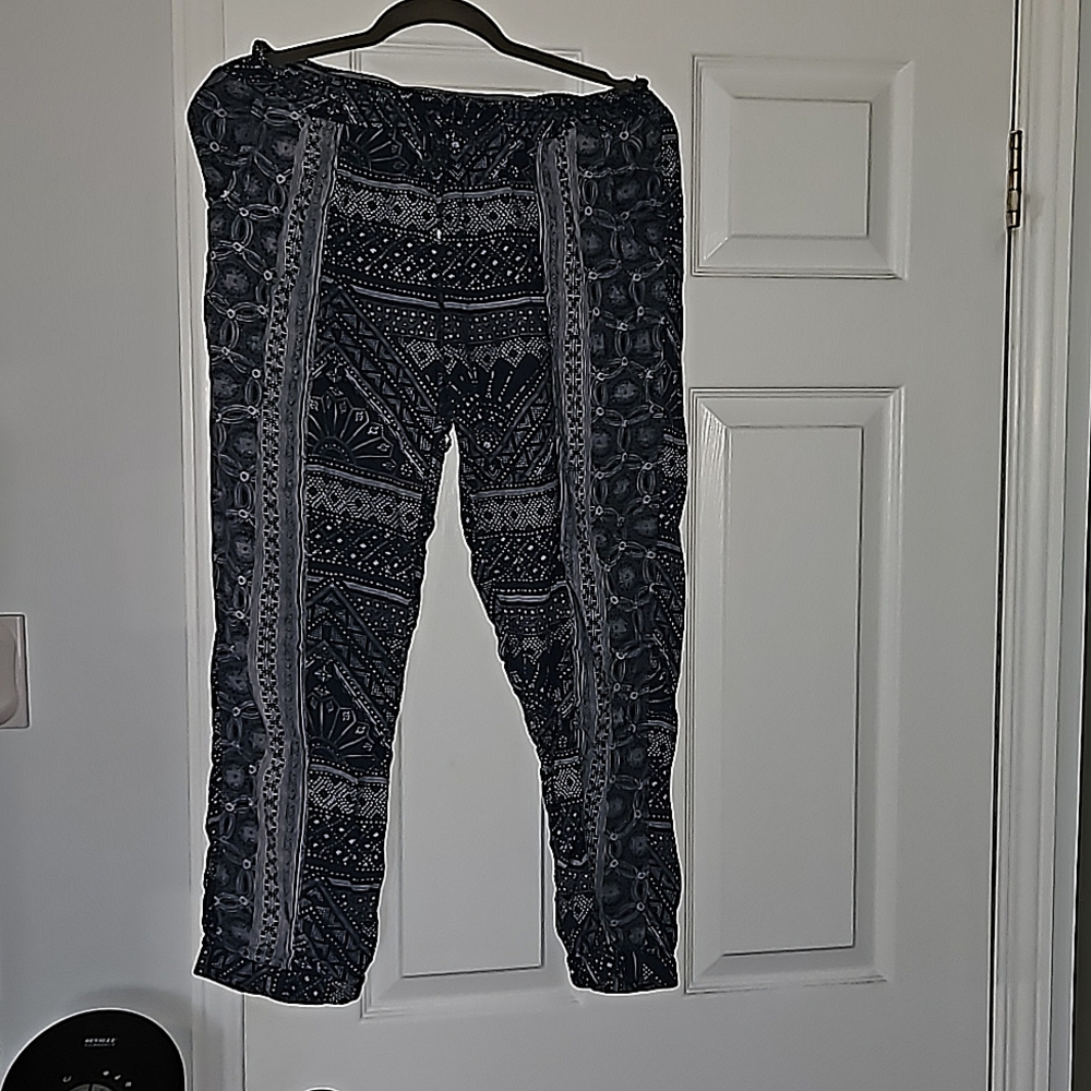 Yoga style pants